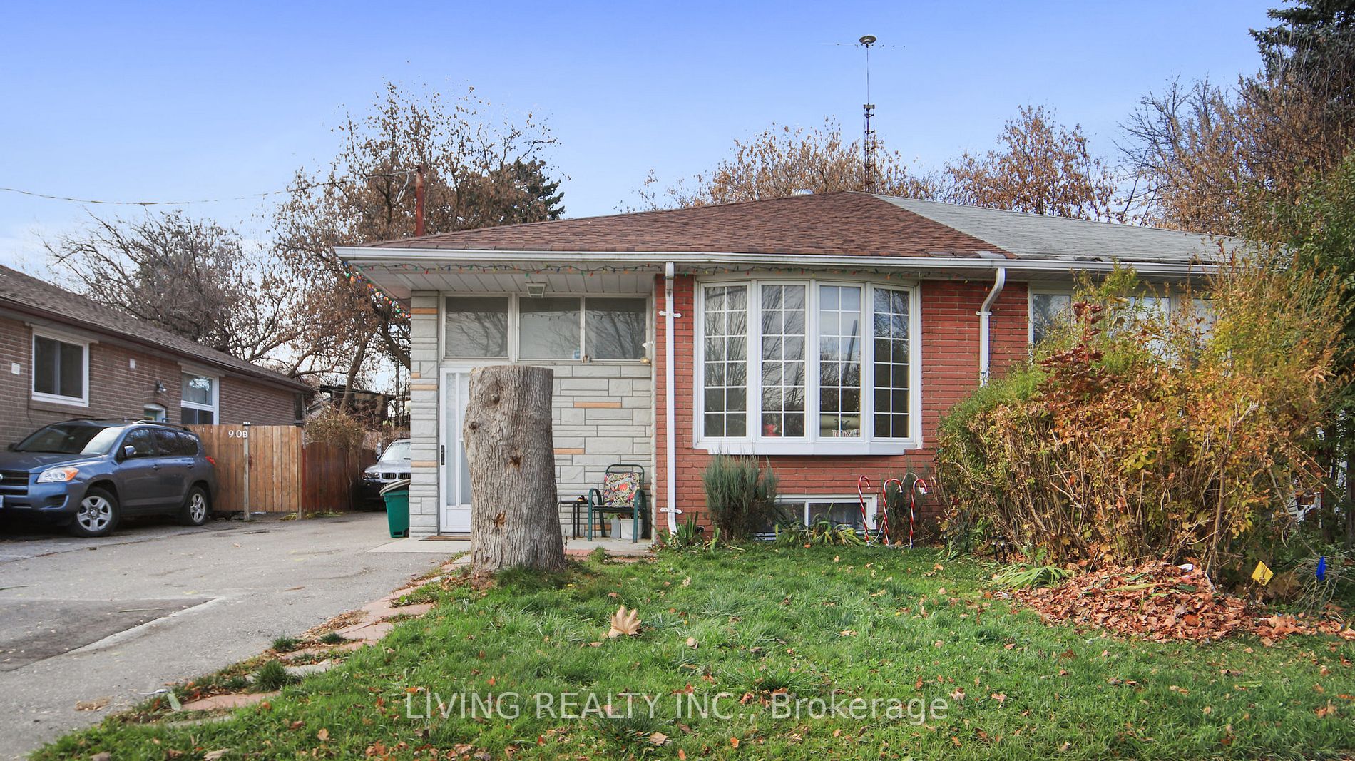 94 Longford Dr
