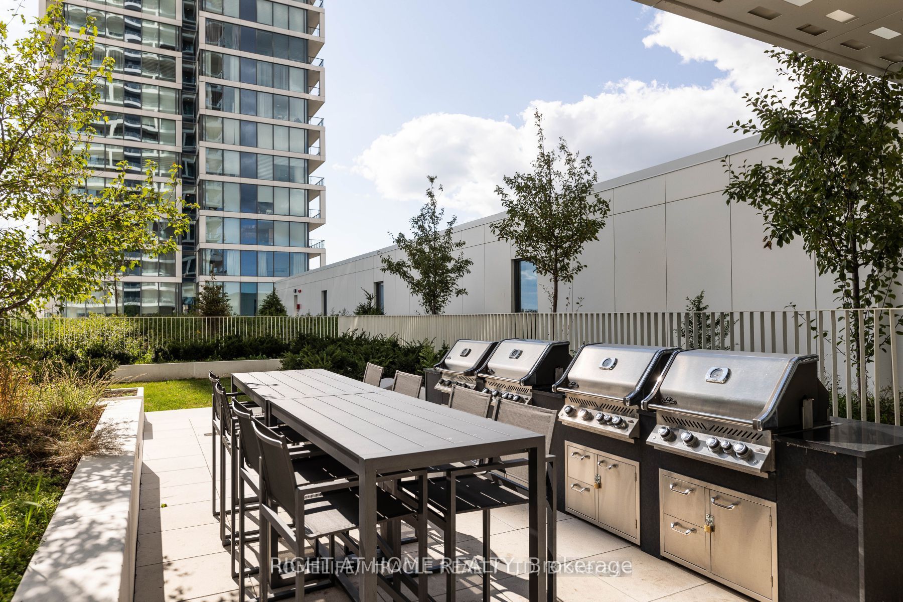 950 Portage Pkwy, #4701