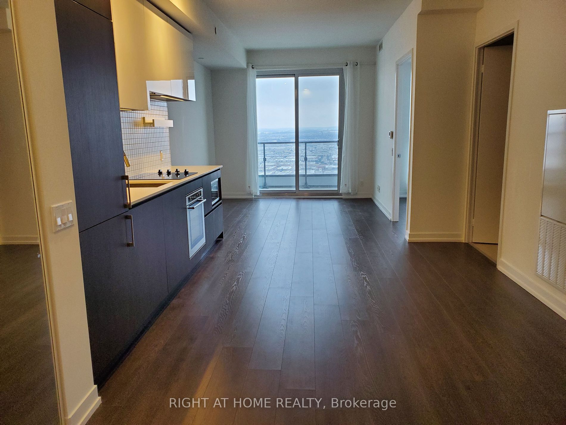 950 Portage Pkwy, #4701