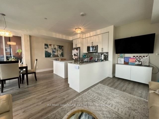 9600 Yonge St, #1711