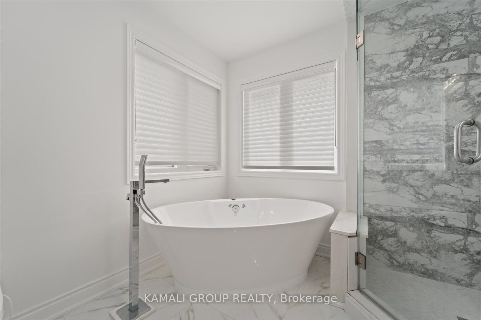 7 Grand Oak Dr