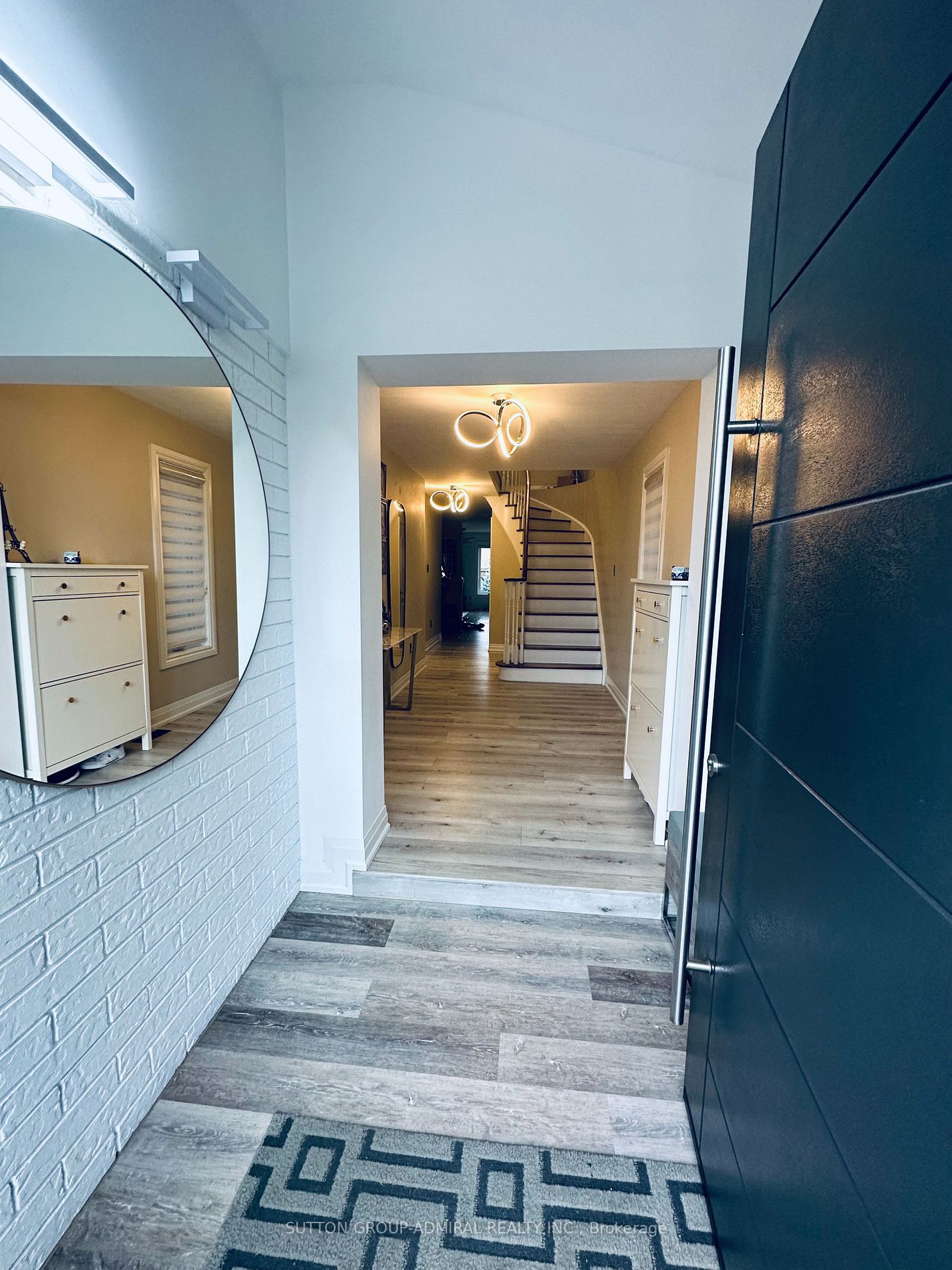 11 Rockview Gdns