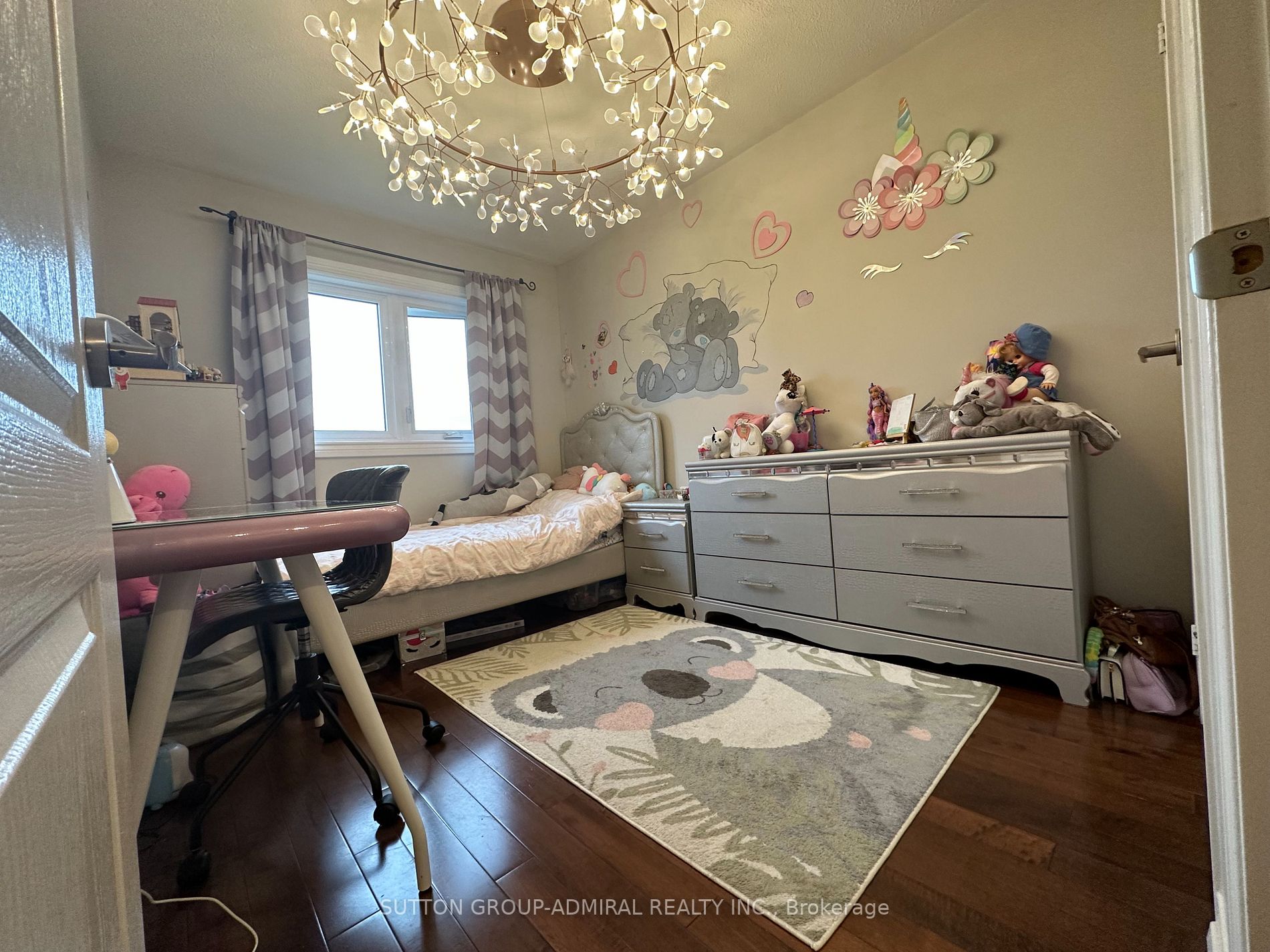 11 Rockview Gdns