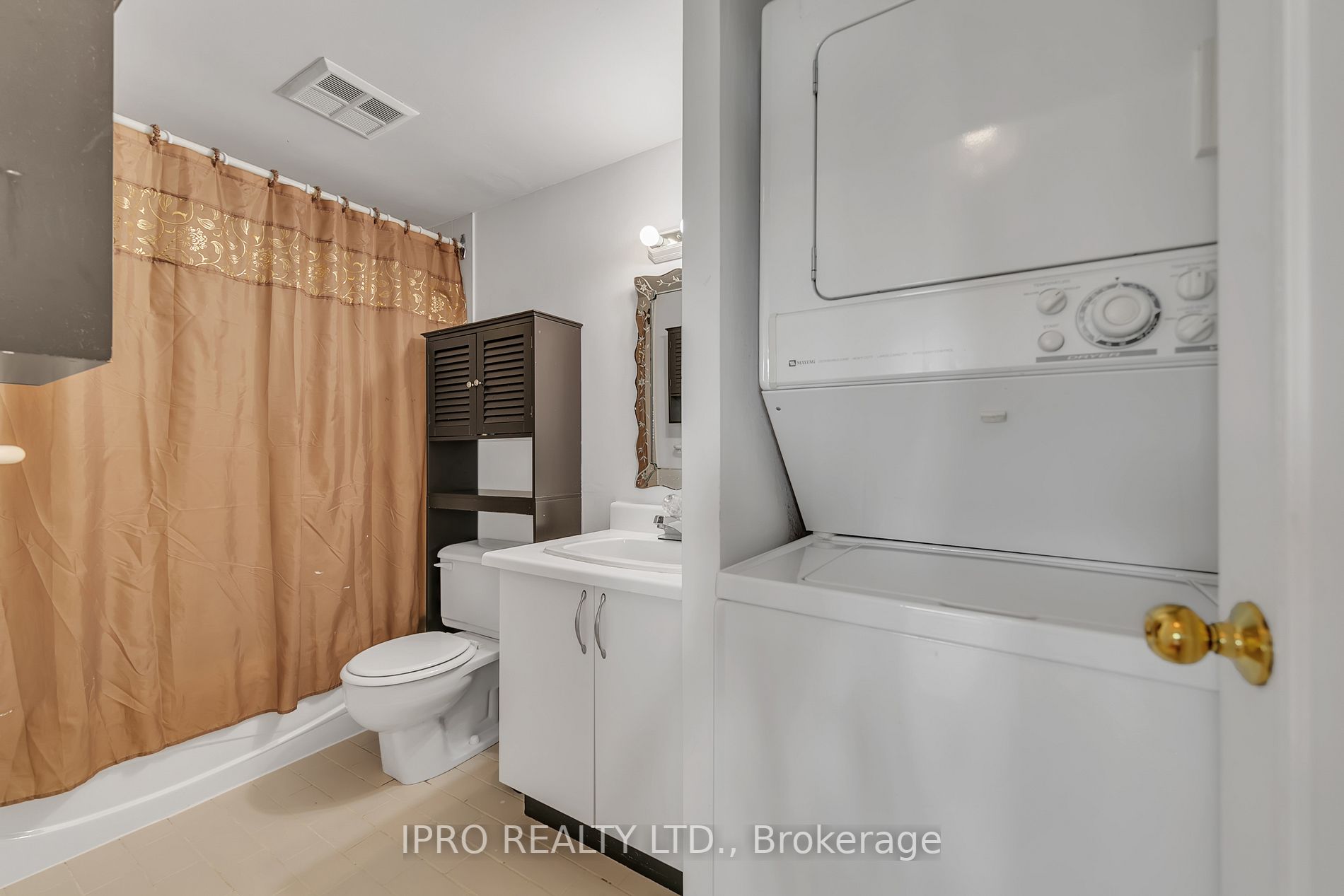 326 Major Mackenzie Dr E, #617