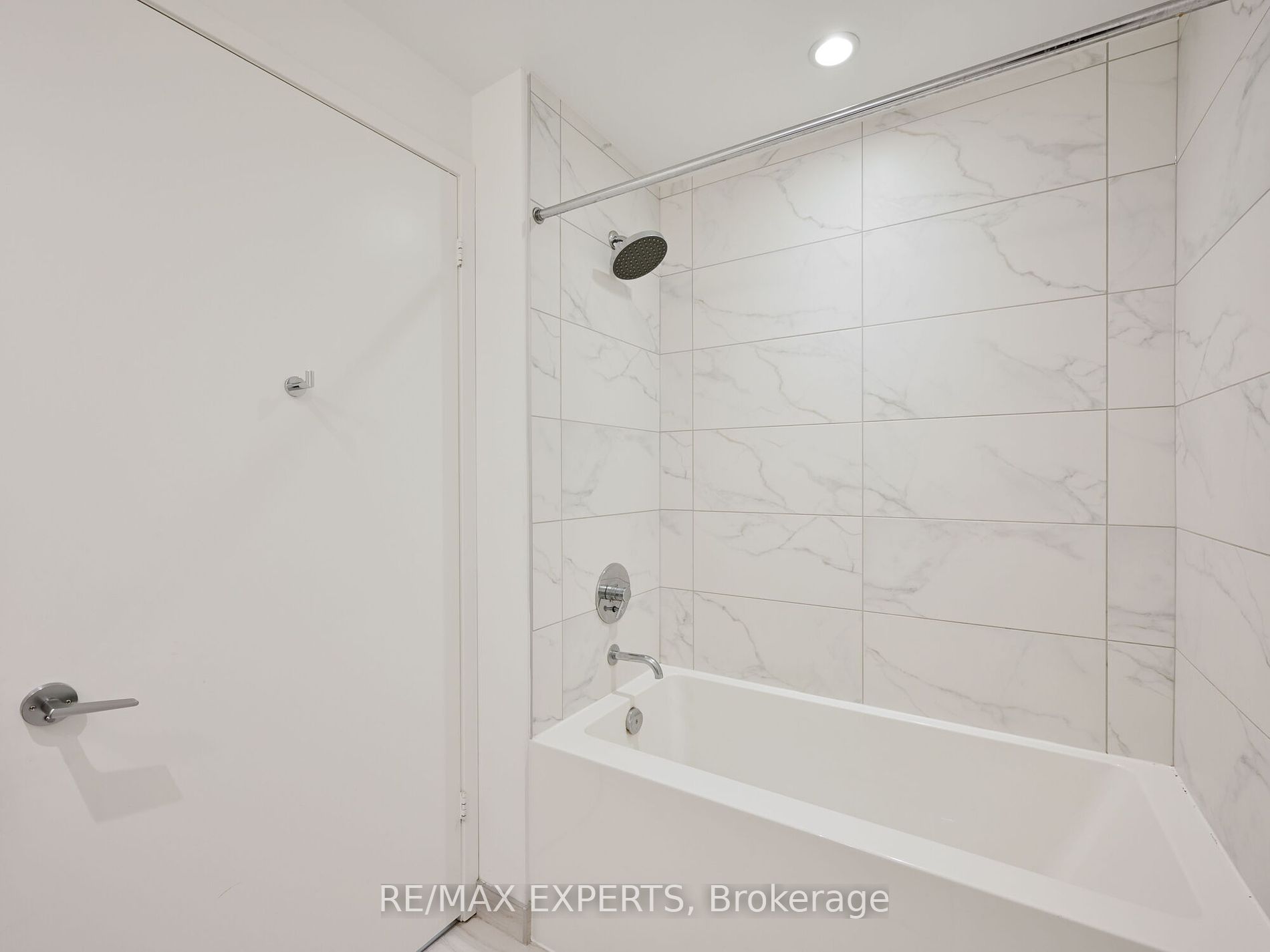 5 Buttermill Avenue, #3011