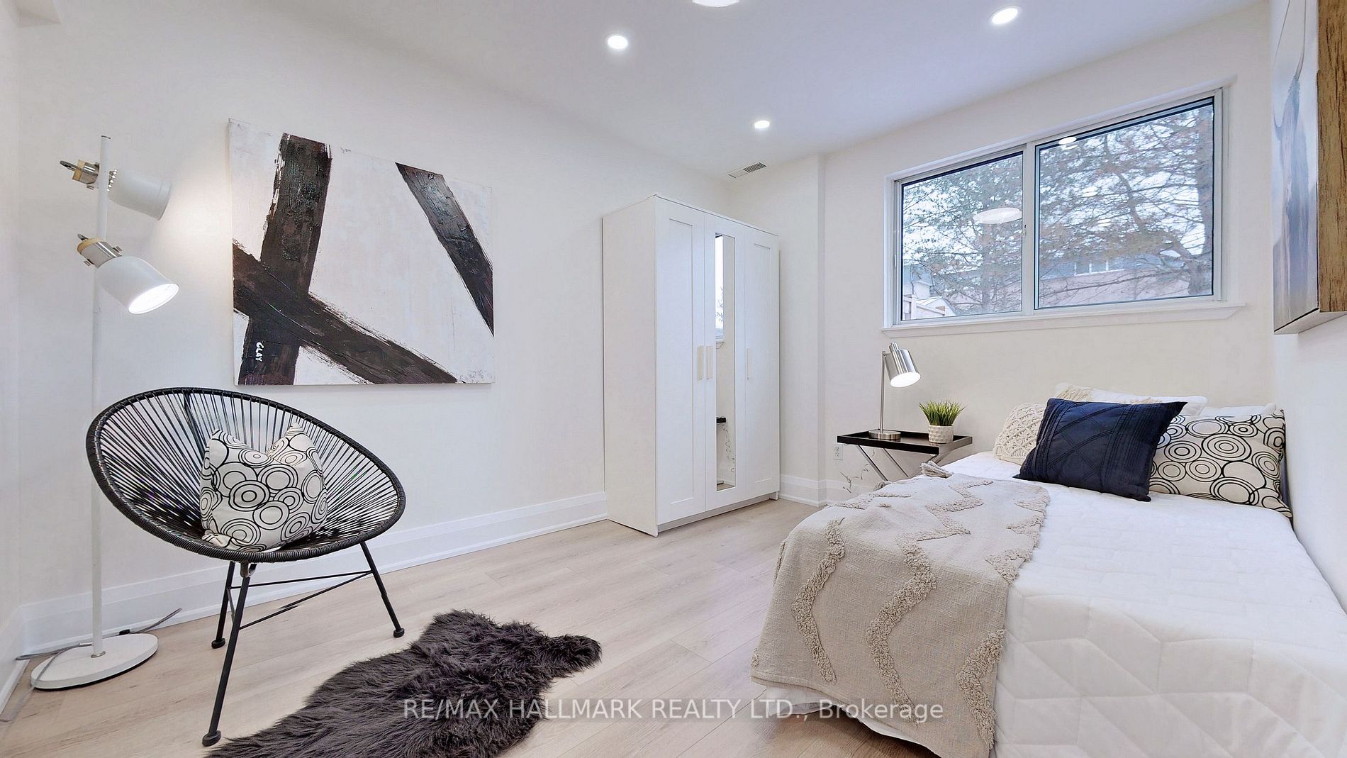 42 Poplar Cres, #36