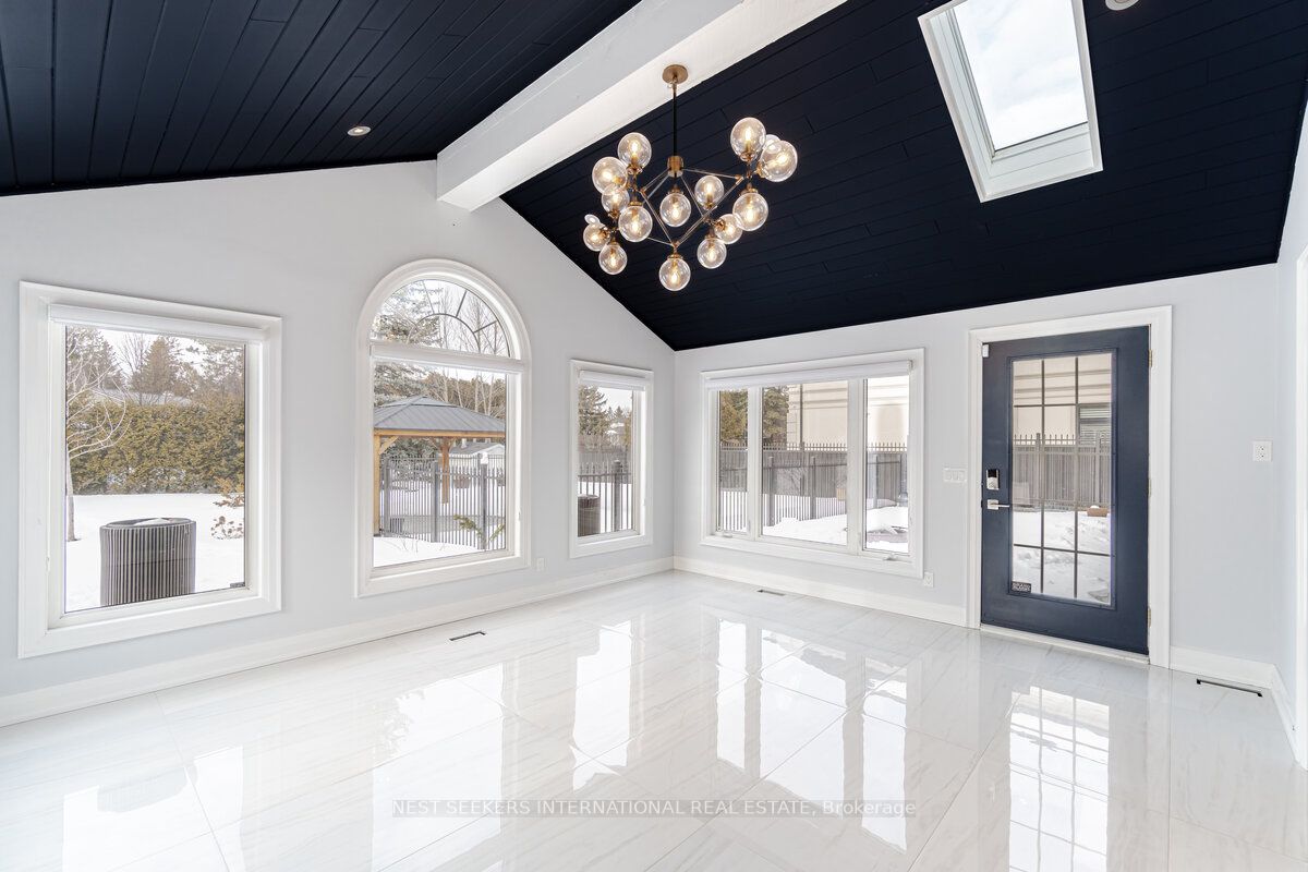 246 Patricia Dr