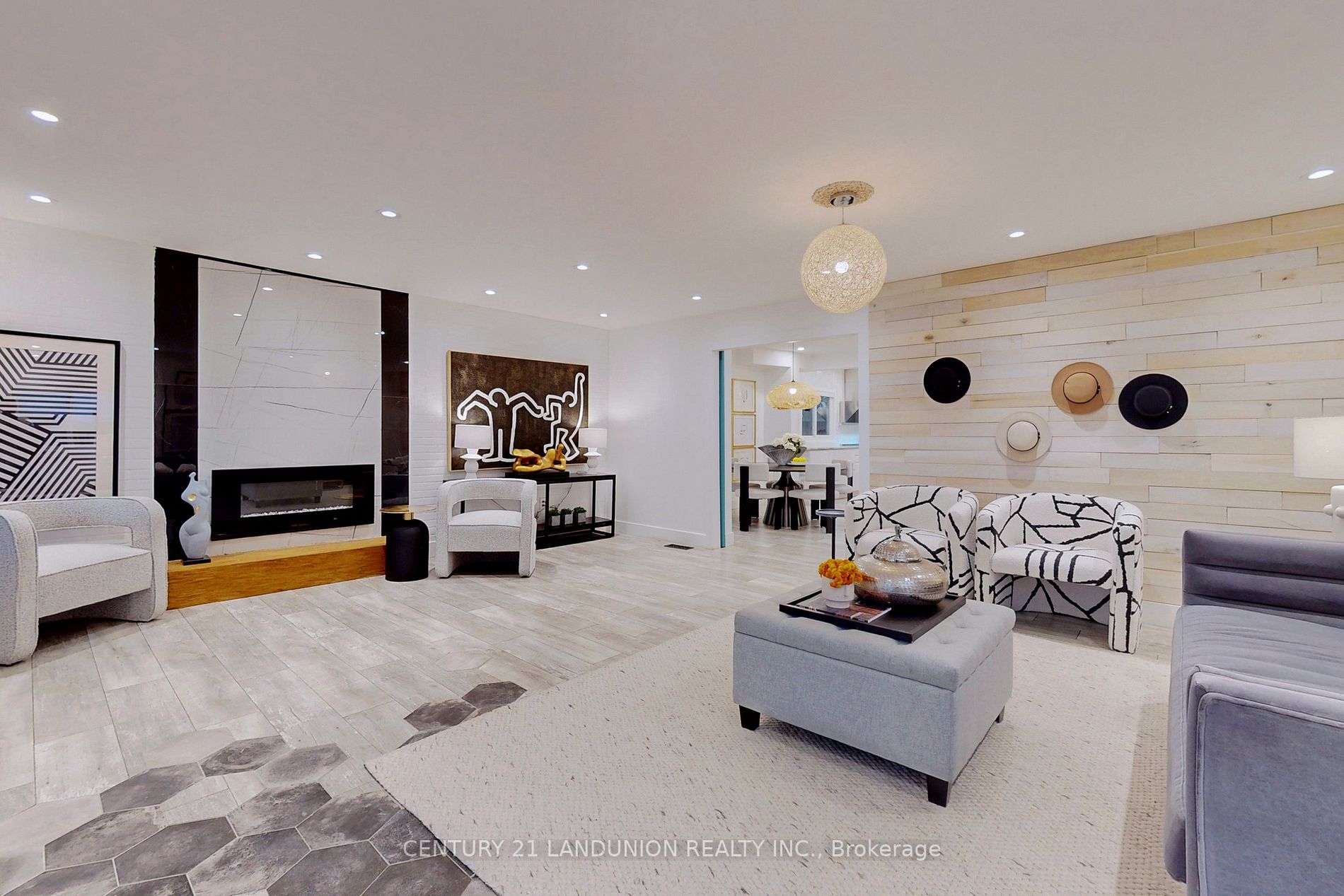 160 Olde Bayview Ave