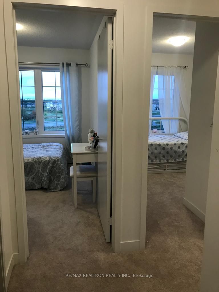 342 Clay Stones St, #Main