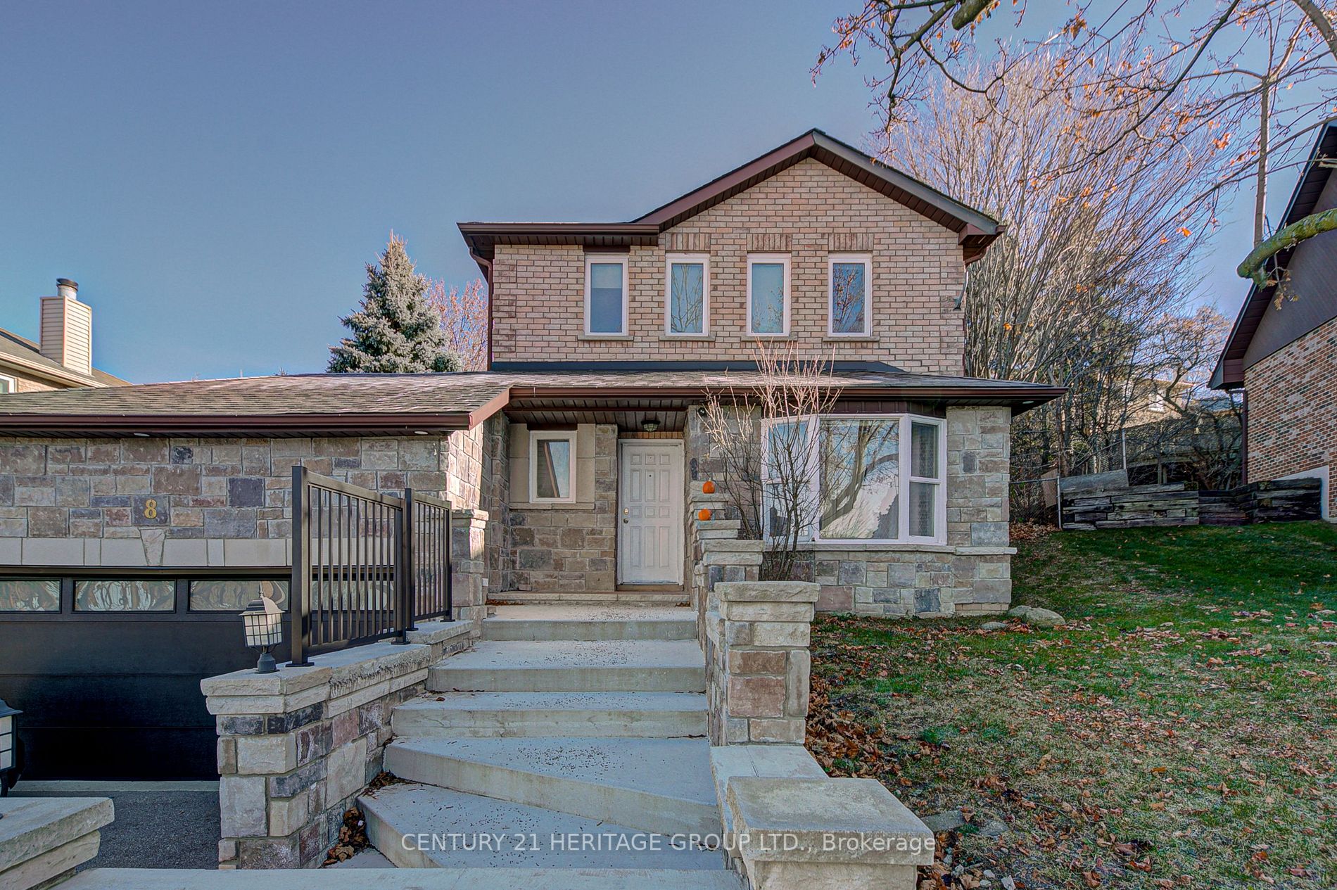 8 Tower Crt