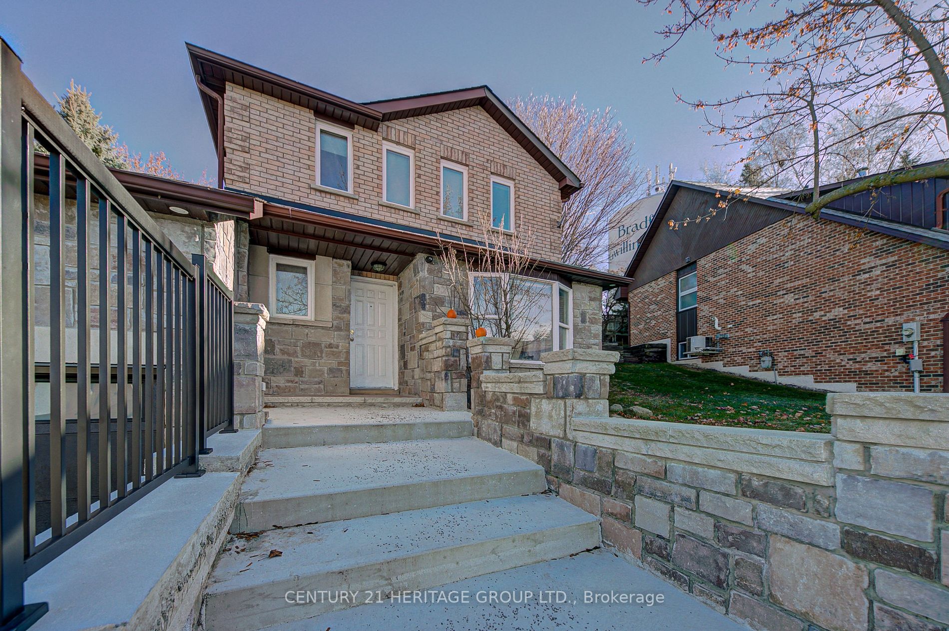 8 Tower Crt
