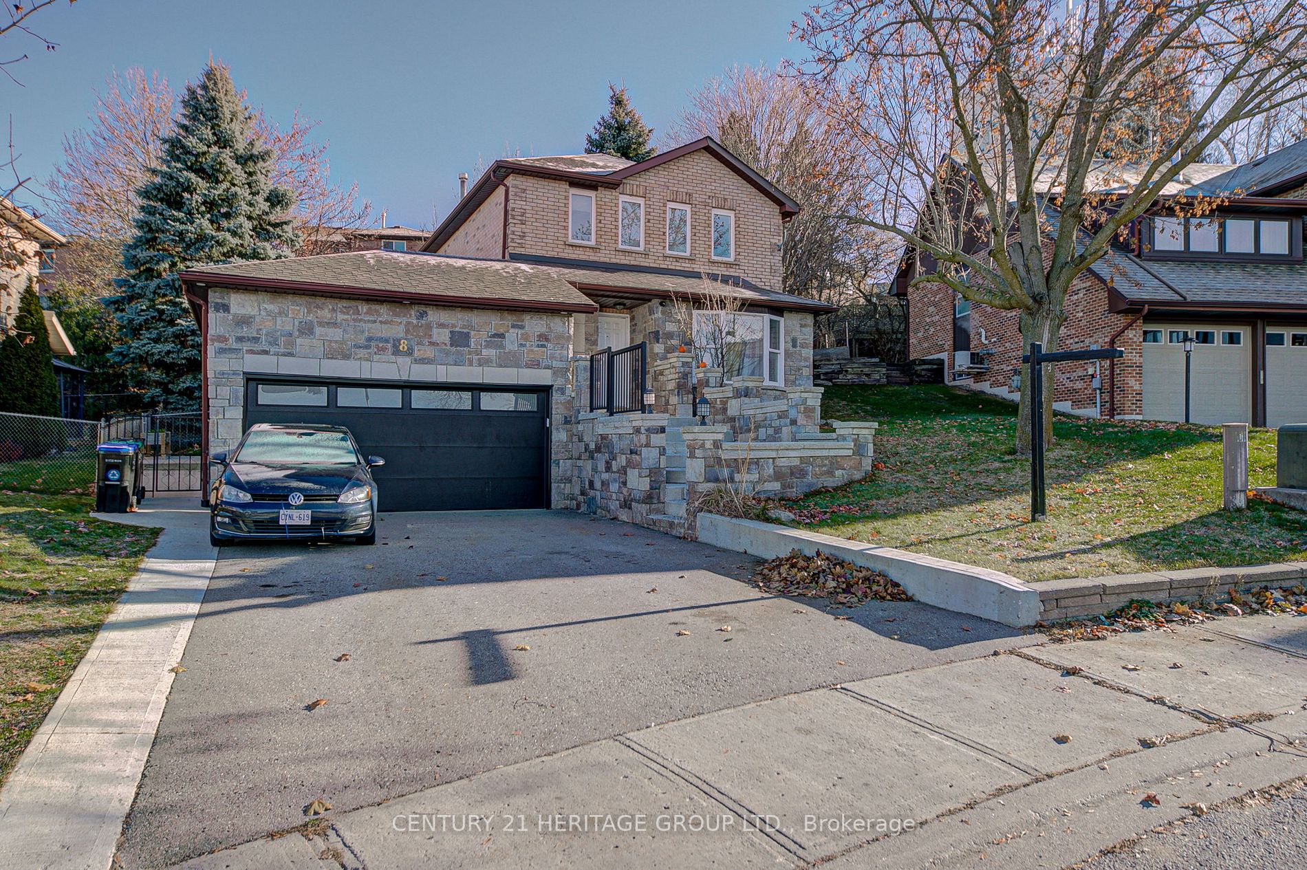 8 Tower Crt
