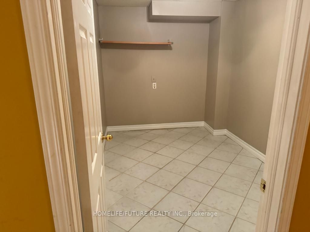 41 Black Walnut Dr