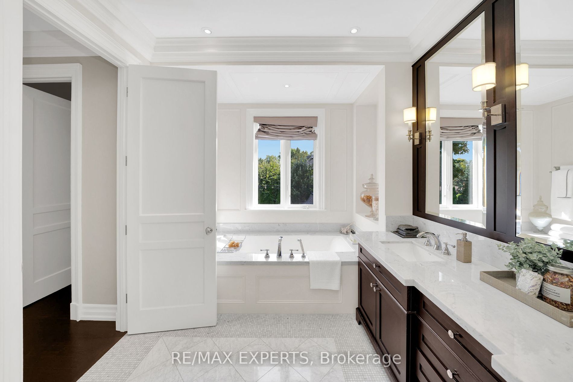 181 Kingslynn Dr