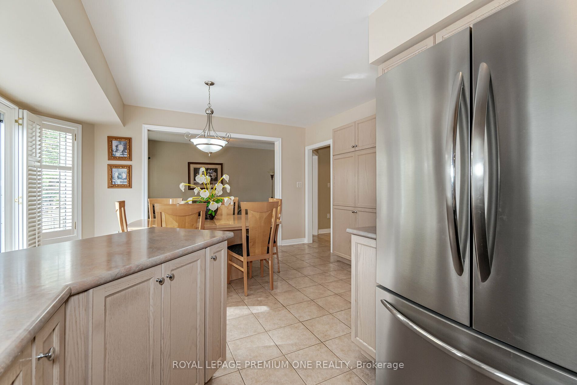 49 Pine Hollow Cres