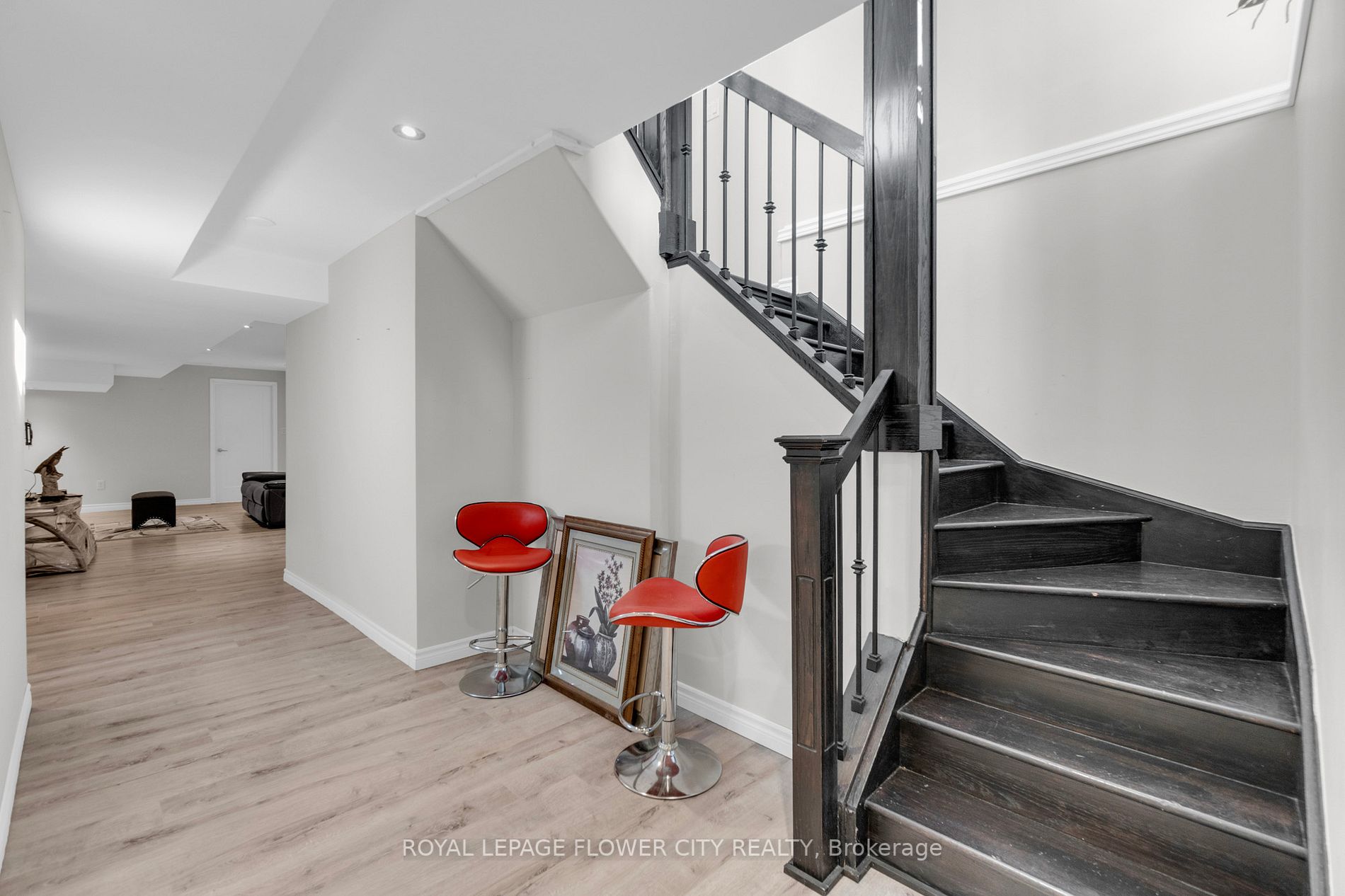 8 Morrison Ave