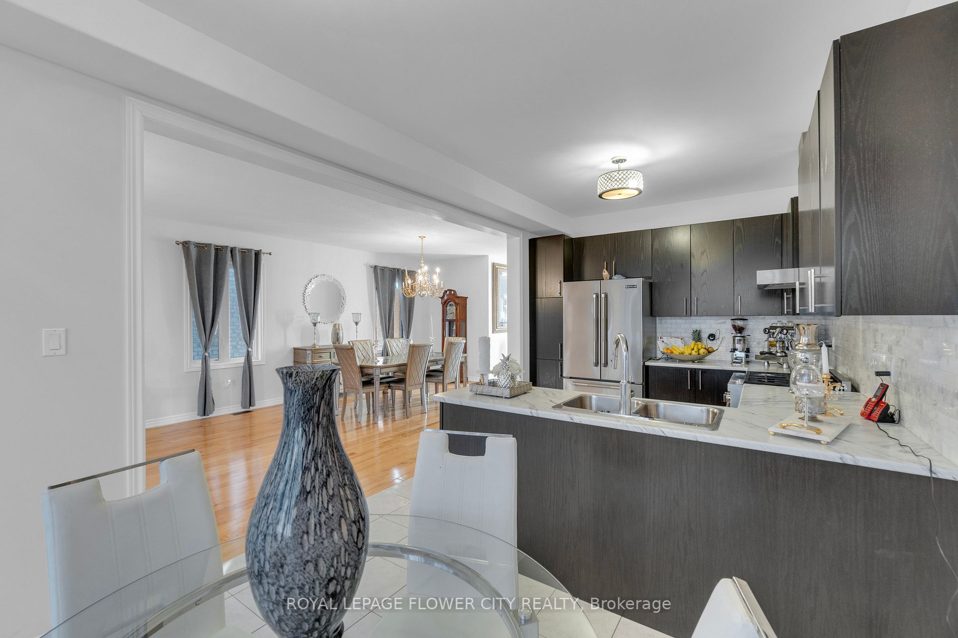 8 Morrison Ave