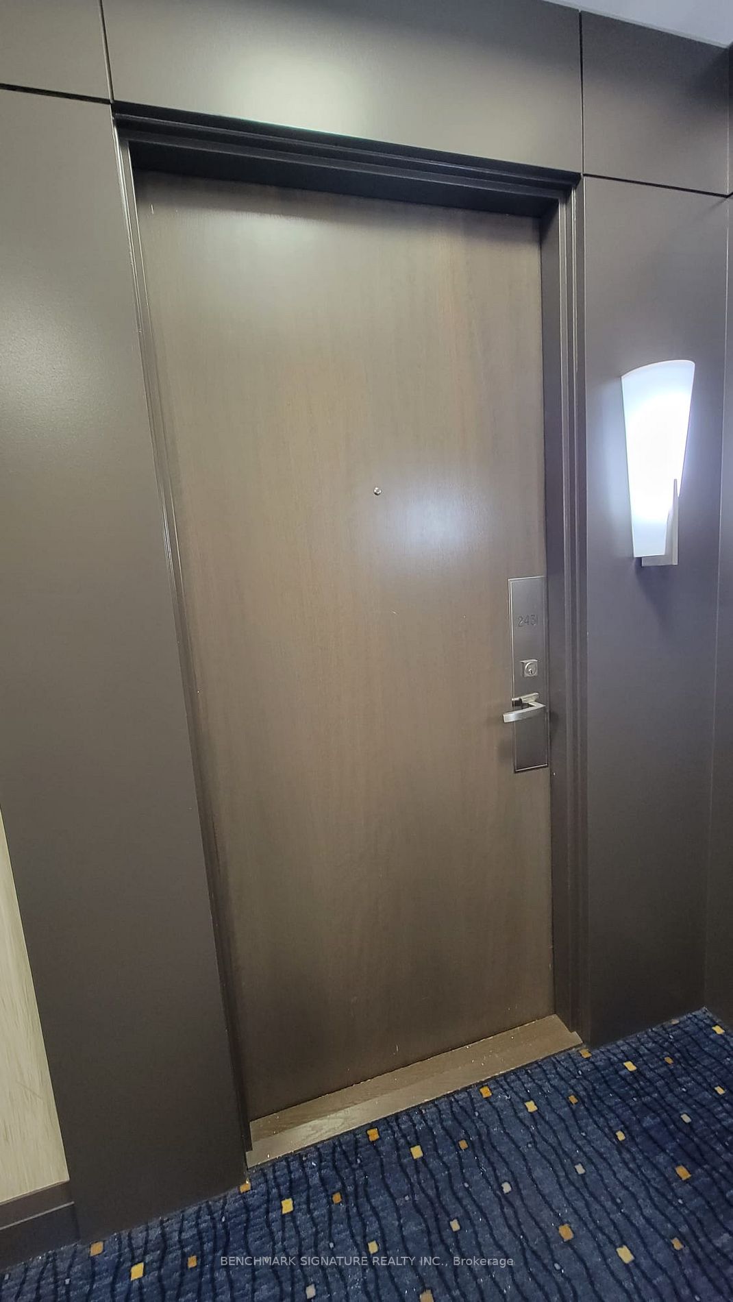 7161 Yonge St, #2431