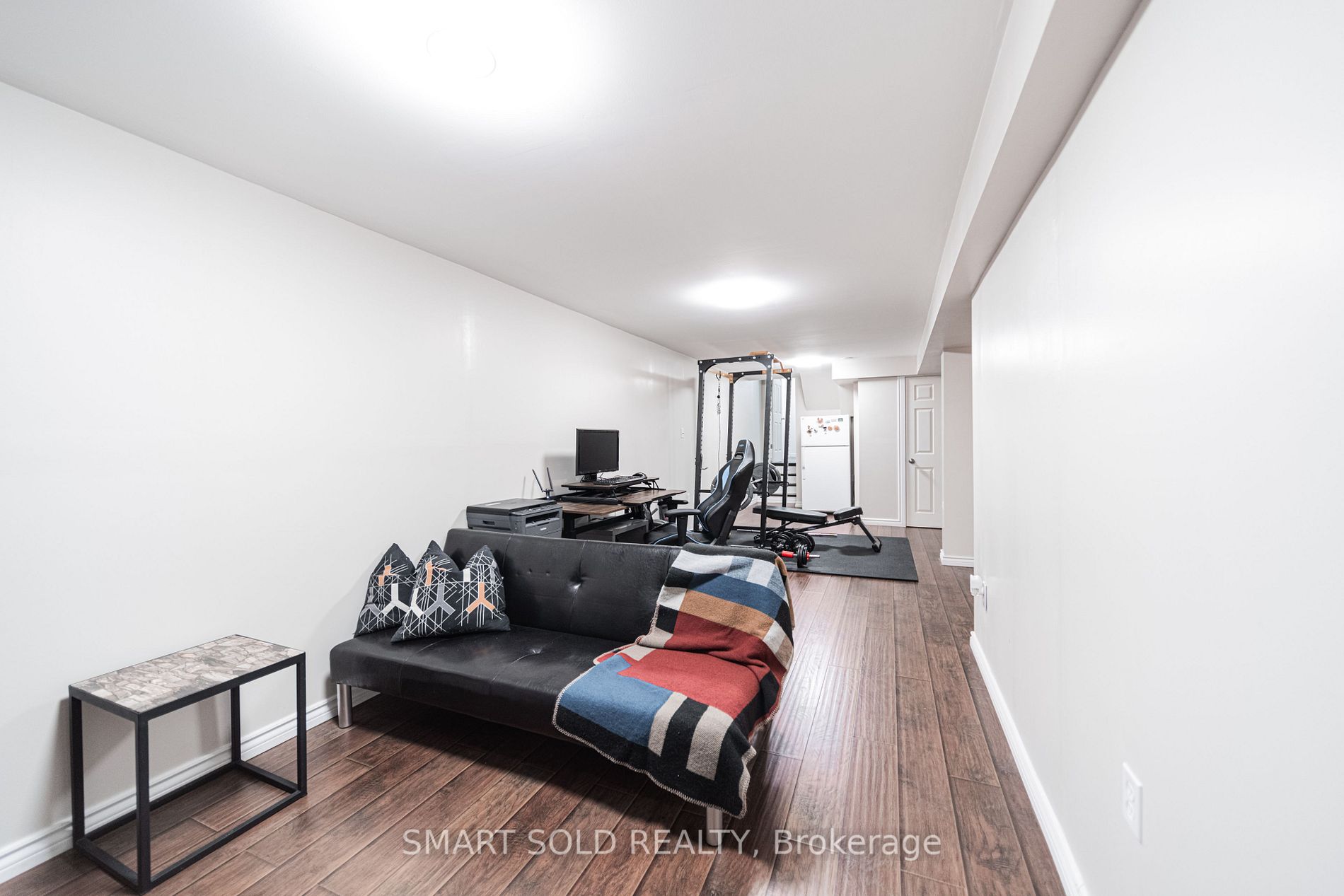 18 George Kirby St