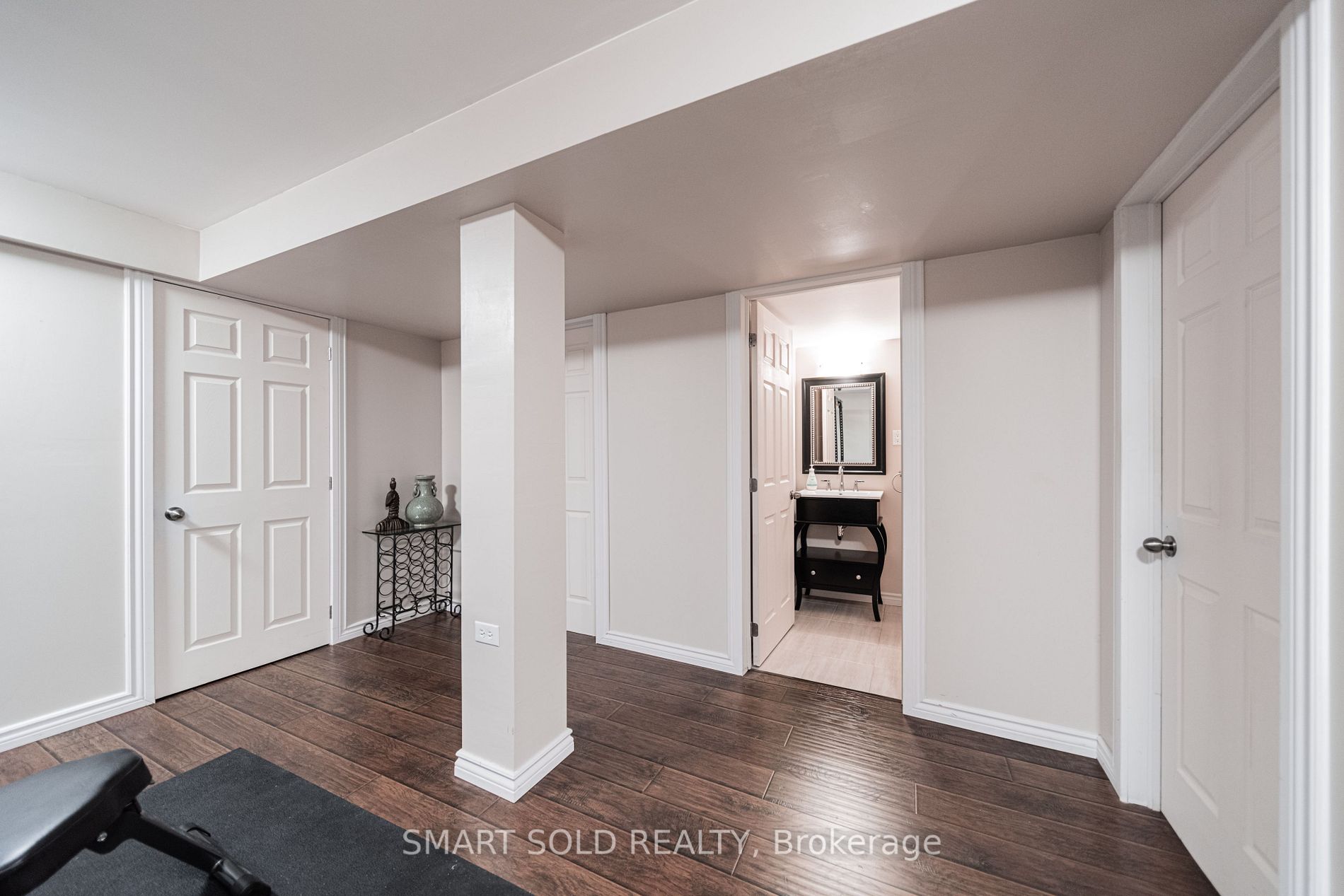 18 George Kirby St