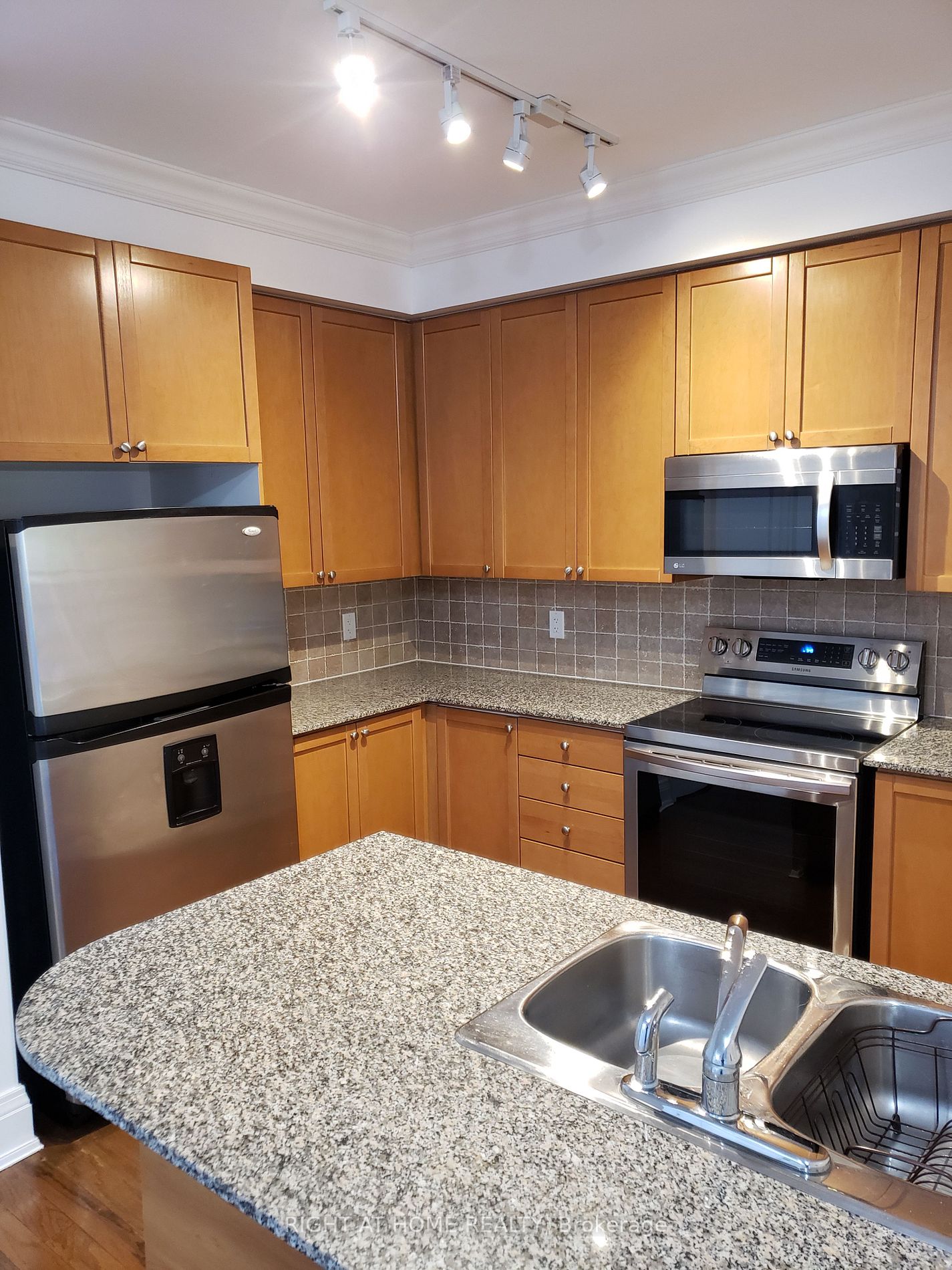 8201 Islington Ave, #229