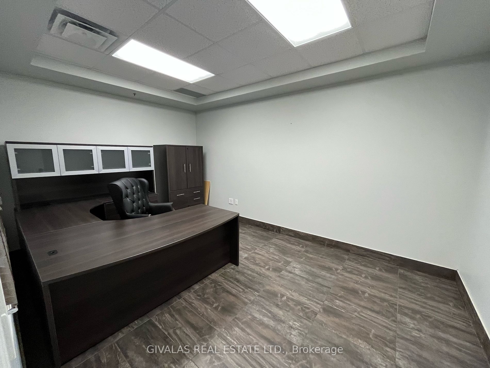 260 Edgeley Blvd, #28Upper