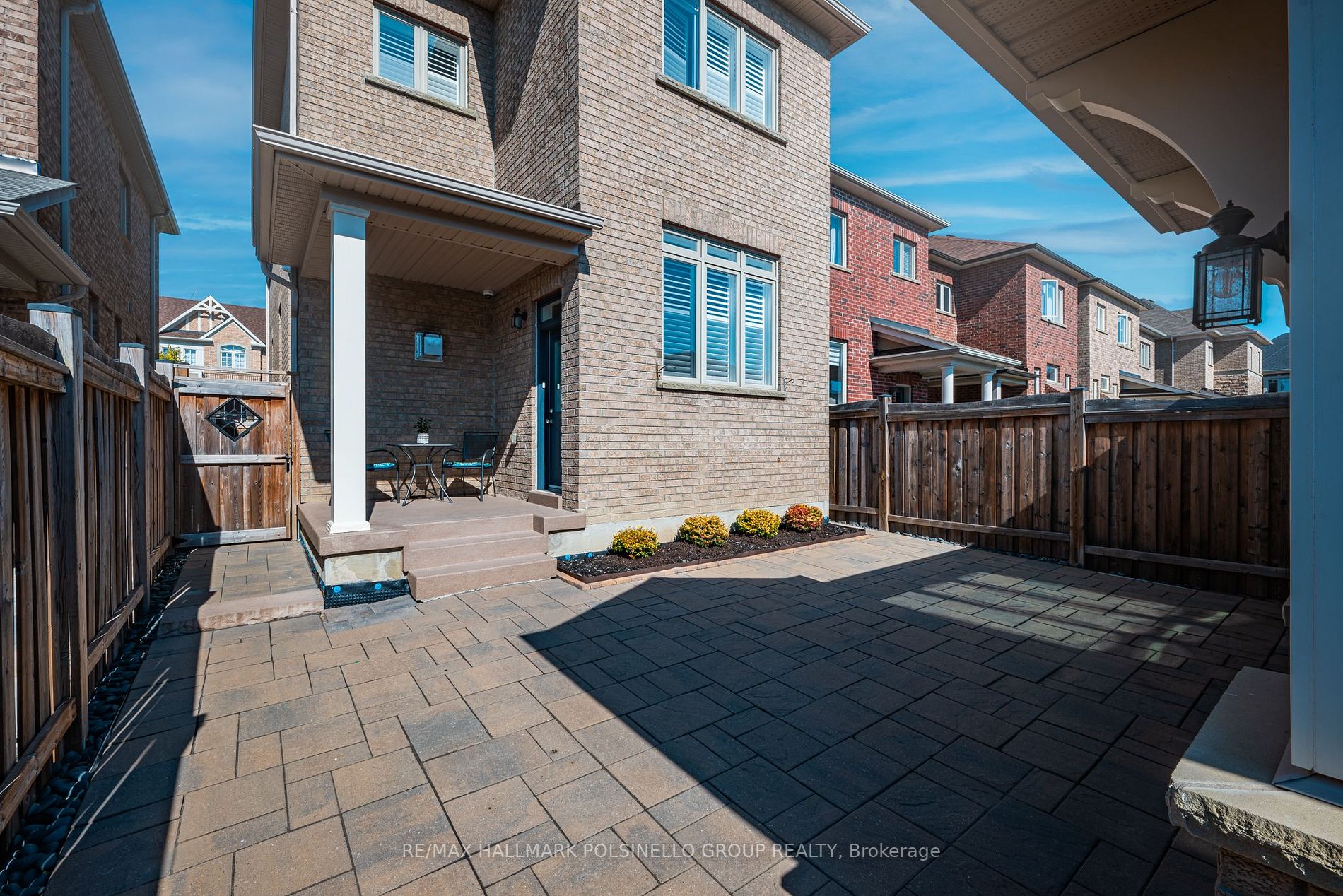 241 Paradelle Dr
