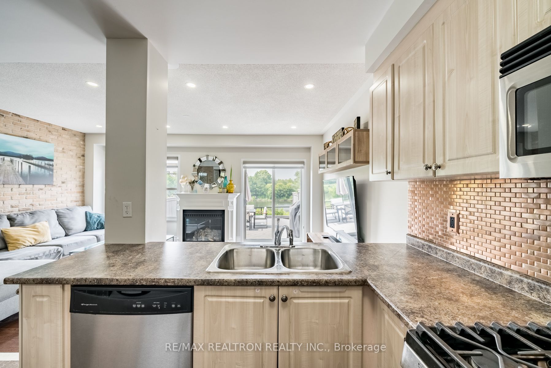 19 Lodestone Lane