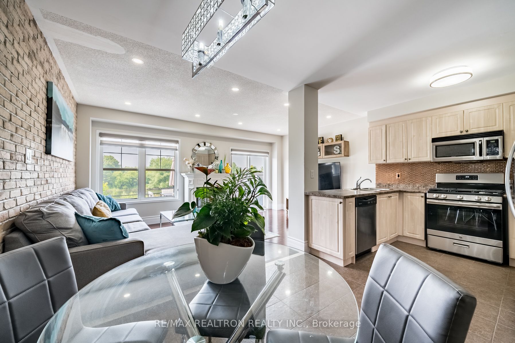 19 Lodestone Lane