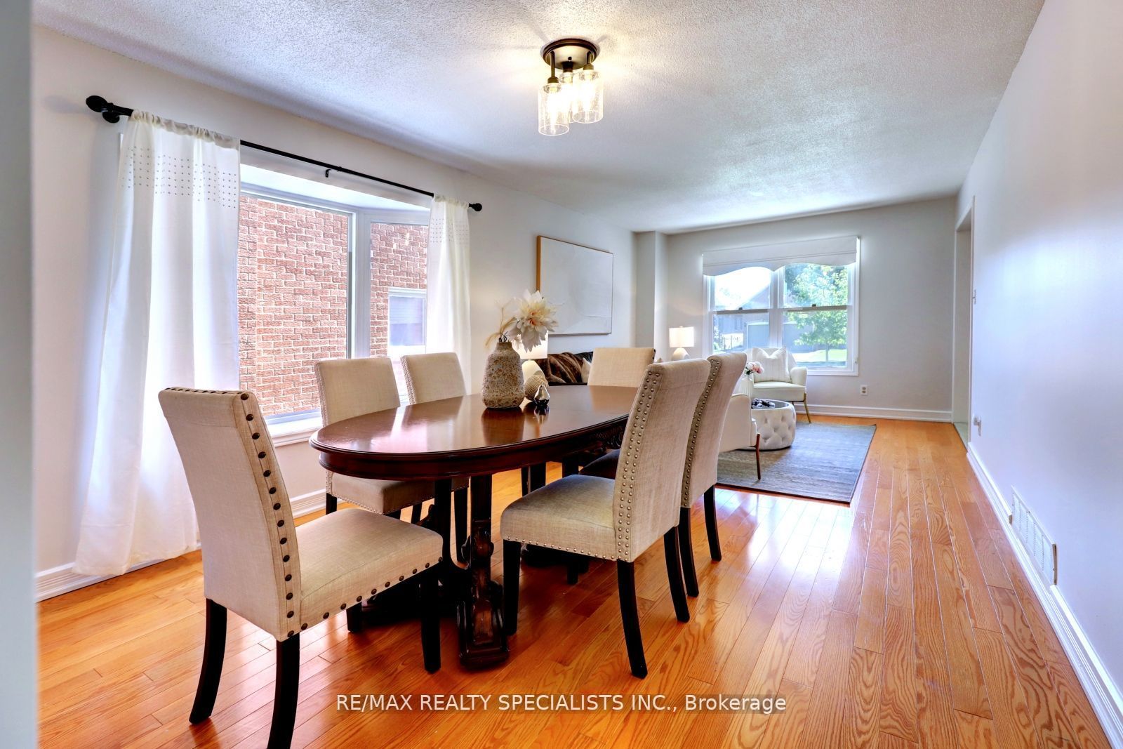 34 Brillinger St
