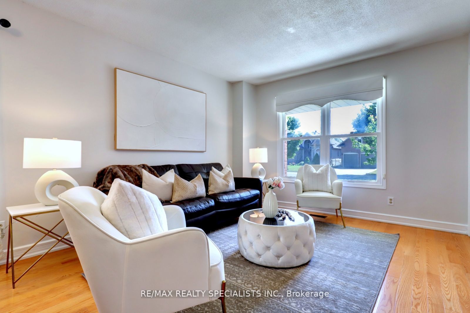 34 Brillinger St