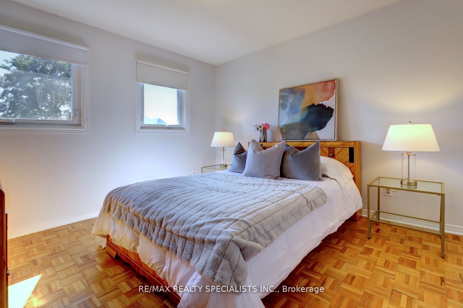 34 Brillinger St