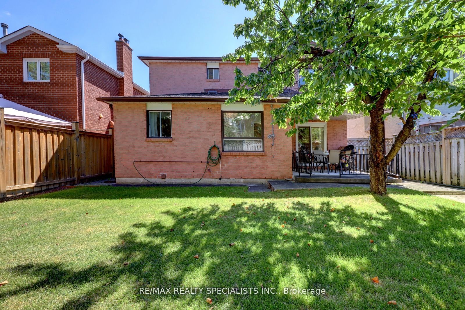 34 Brillinger St
