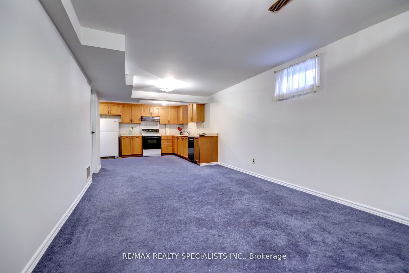 34 Brillinger St