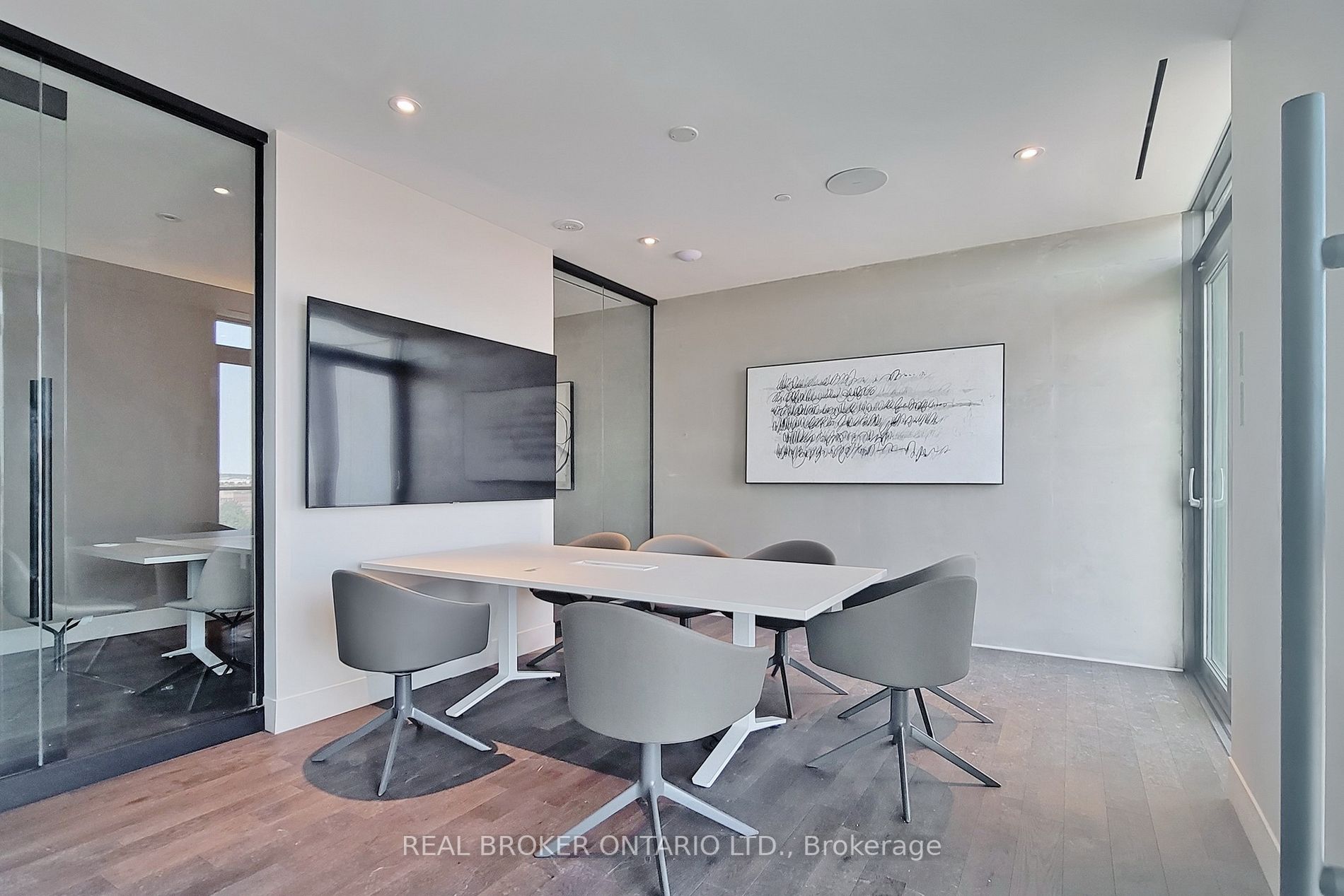 1000 Portage Pkwy, #3312