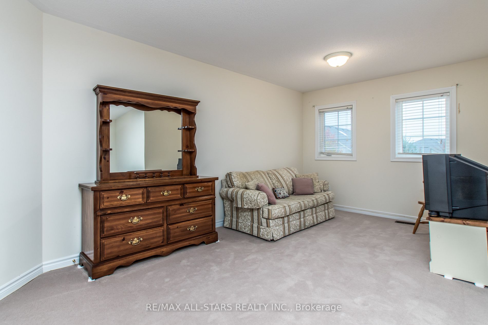 3 Sanctuary Way, #322