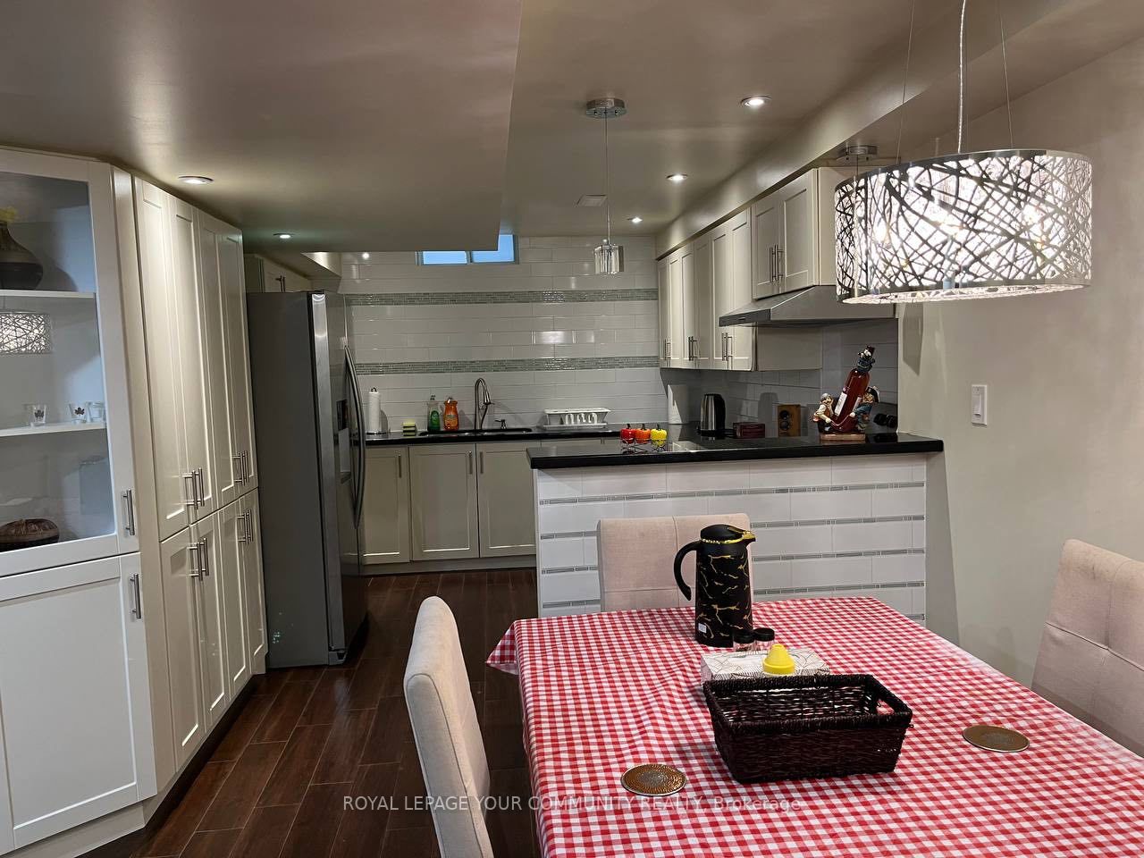 48 Tonner Cres