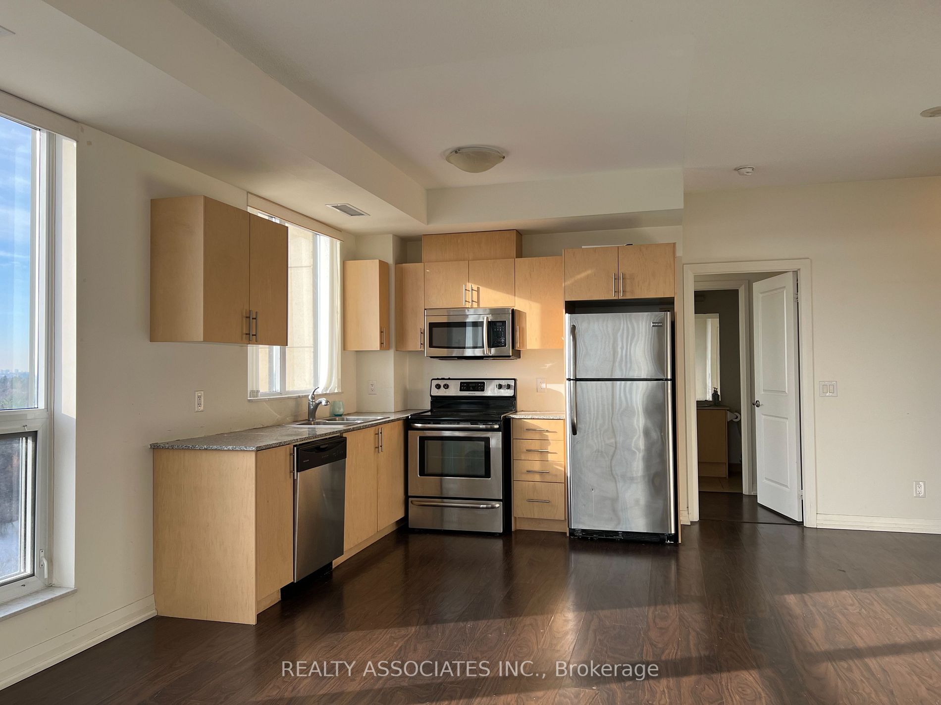 9500 Markham Rd, #902