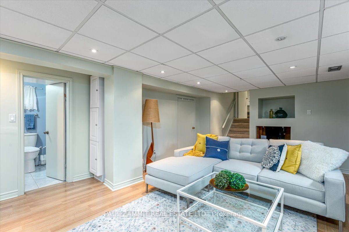20 Fleance Drive