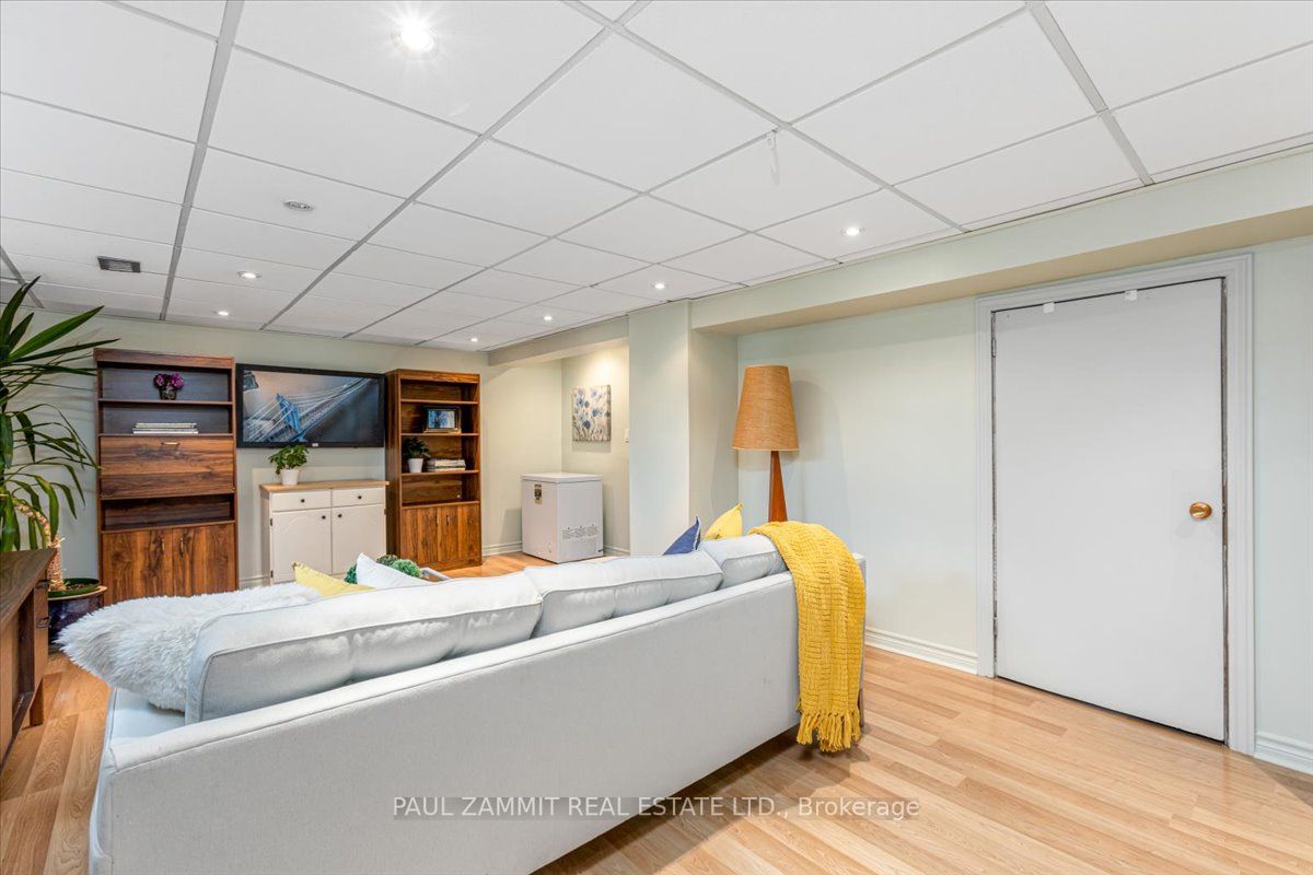 20 Fleance Drive