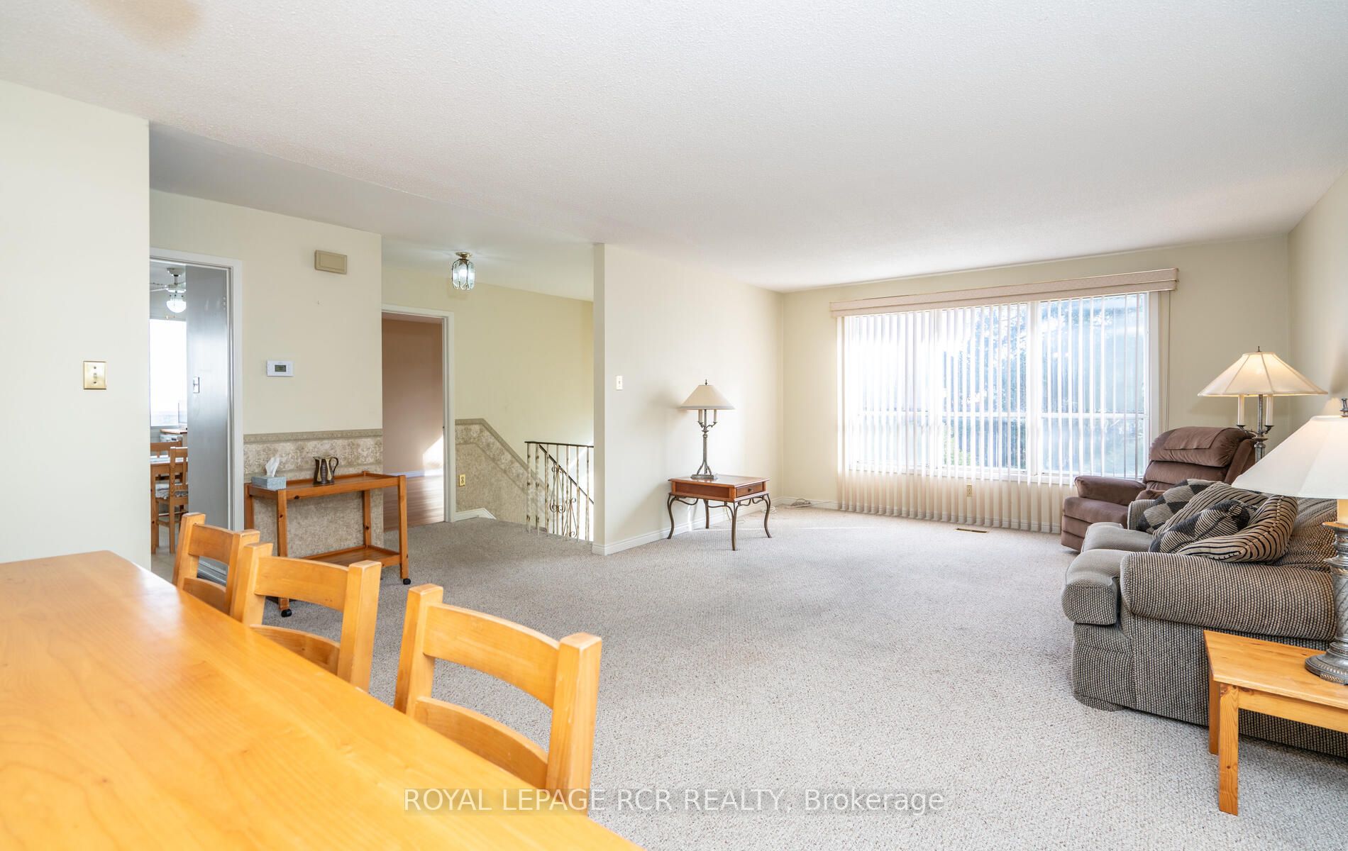 277 Currey Cres