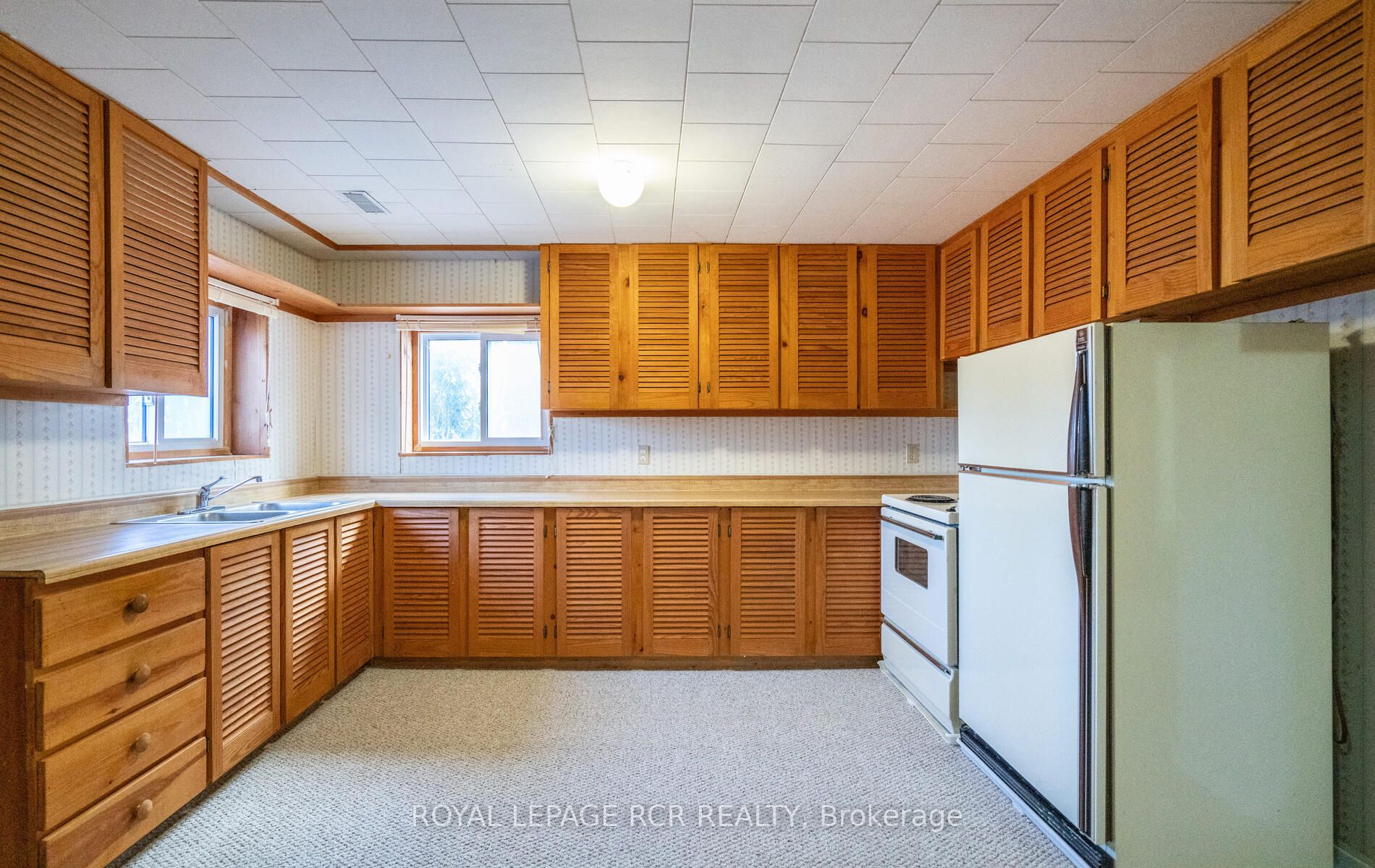 277 Currey Cres