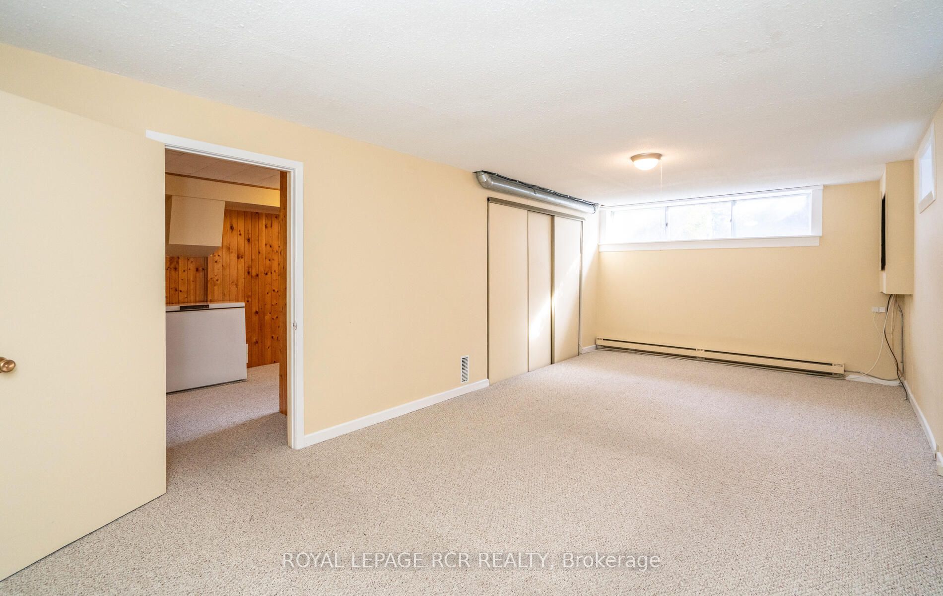 277 Currey Cres