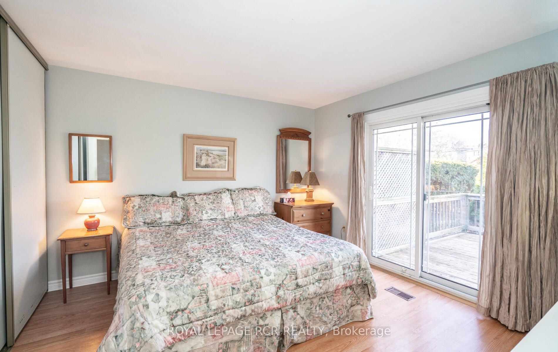 277 Currey Cres