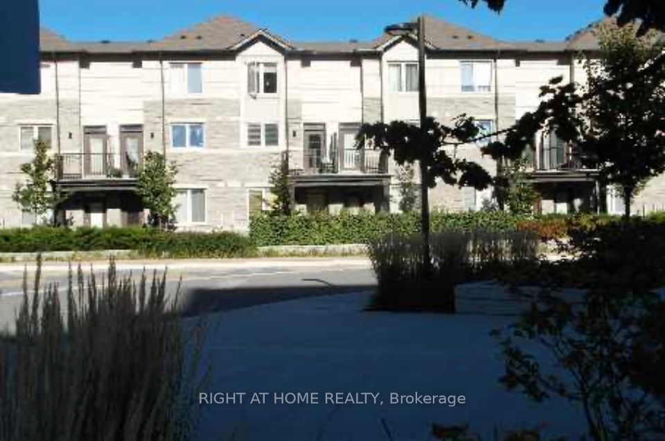 241 South Park Road, #Th13