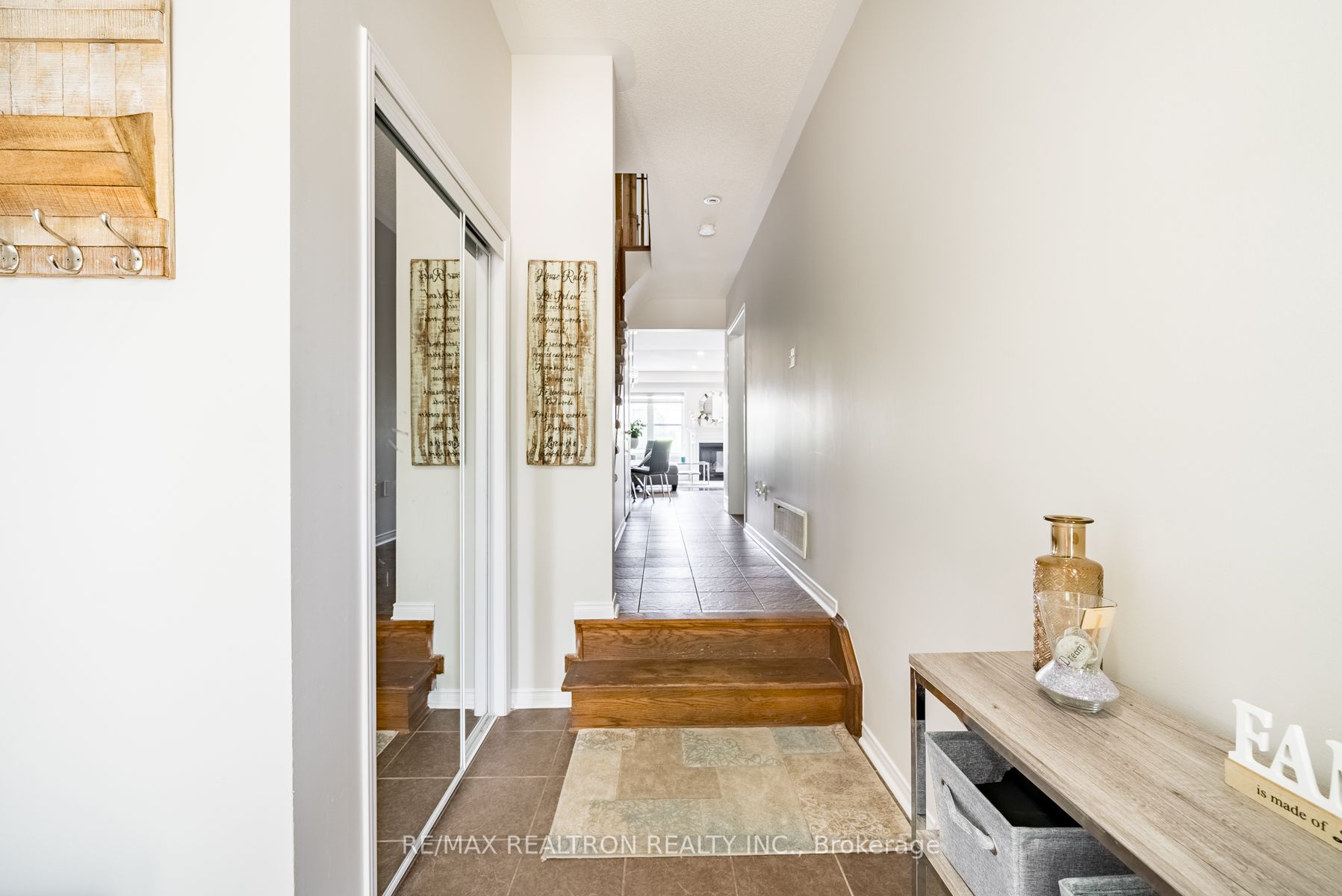 19 Lodestone Lane