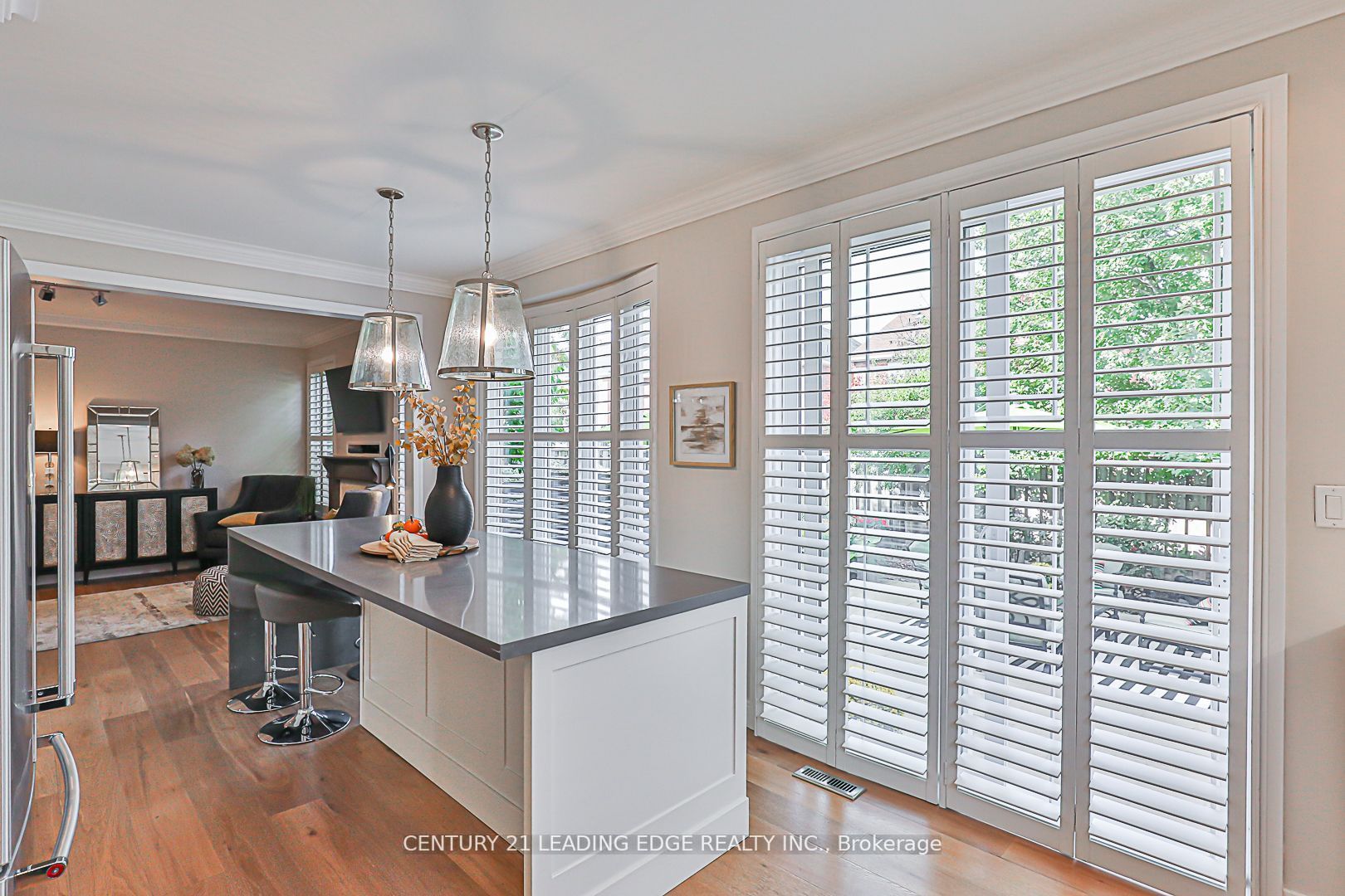65 Hiram Johnson Rd