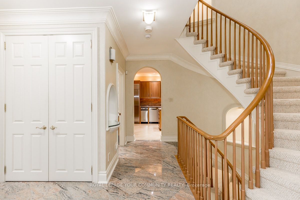 460 Beacon Hall Dr, #28
