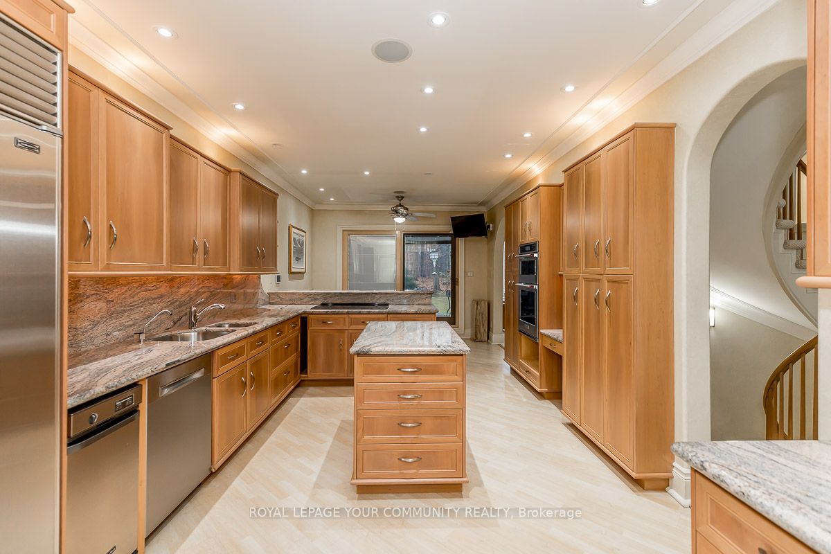 460 Beacon Hall Dr, #28