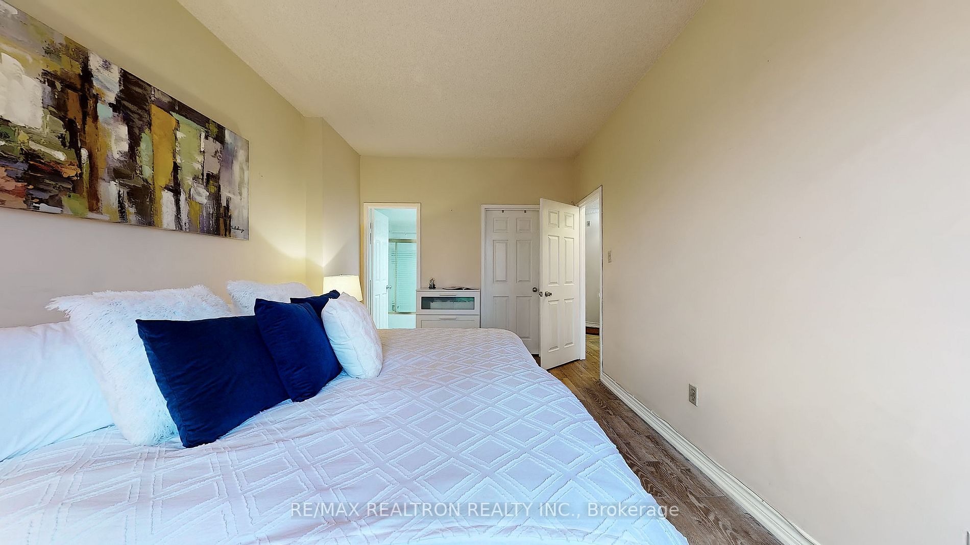 9 Chalmers Rd, #Ph4